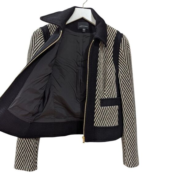 Judith & Charles Women's Black and Grey Chevron Collared Jacket Gold Zip Up - Picture 3 of 8